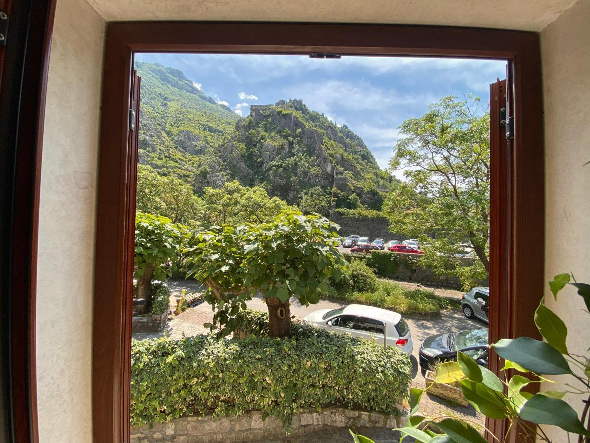 Fiumera Kotor Apartment Kültér fotó