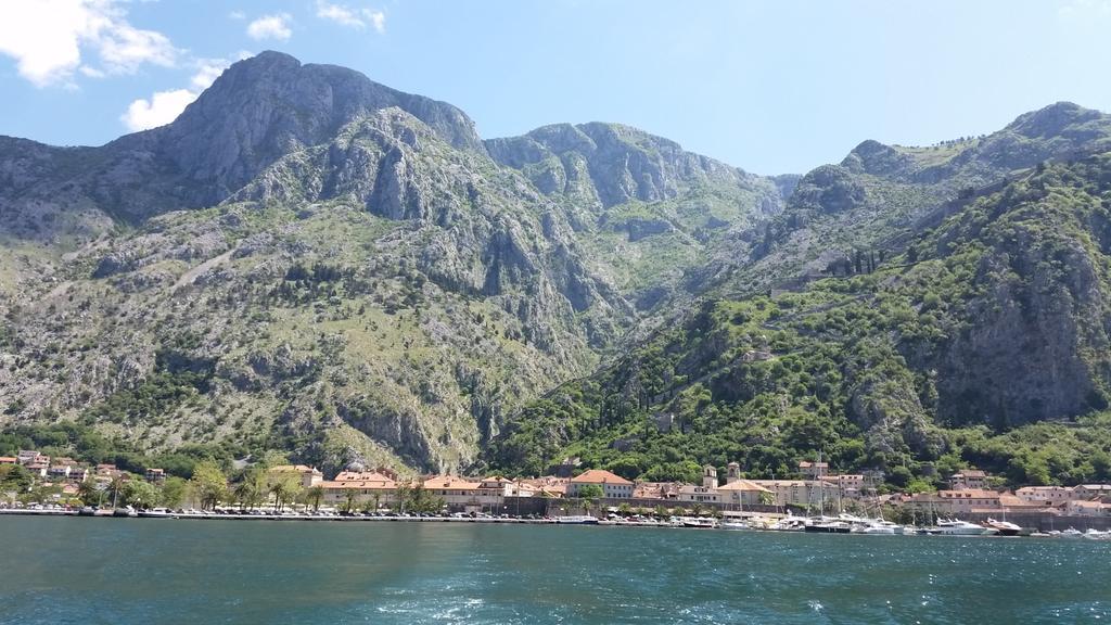 Fiumera Kotor Apartment Kültér fotó